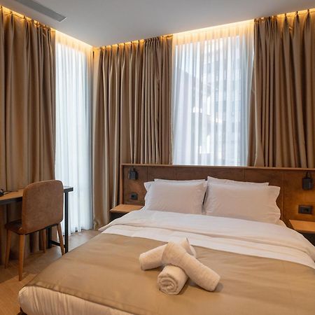 Hotel Boutique Jera Tirana Bagian luar foto