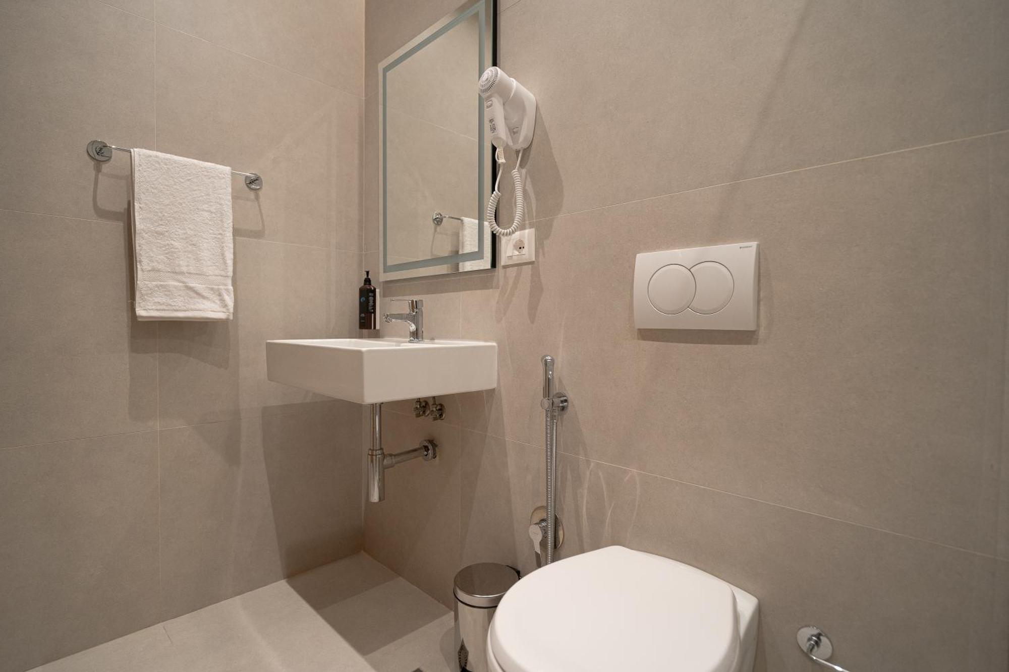 Hotel Boutique Jera Tirana Bagian luar foto