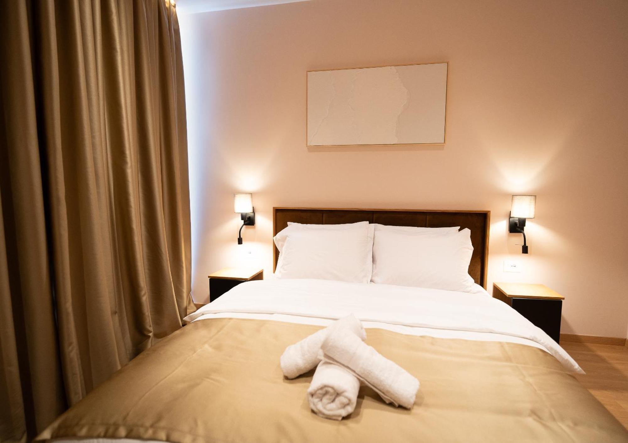 Hotel Boutique Jera Tirana Bagian luar foto