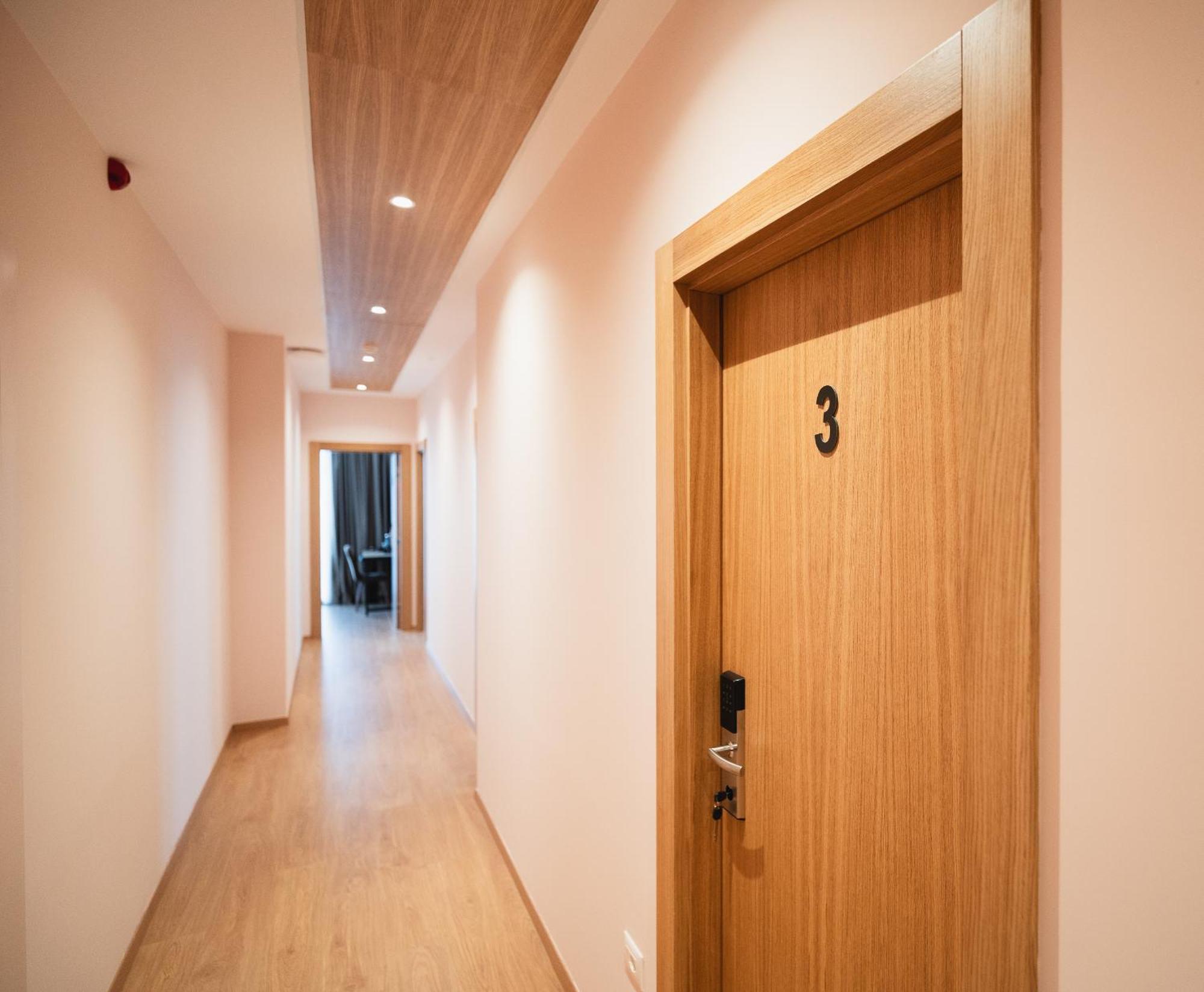 Hotel Boutique Jera Tirana Bagian luar foto