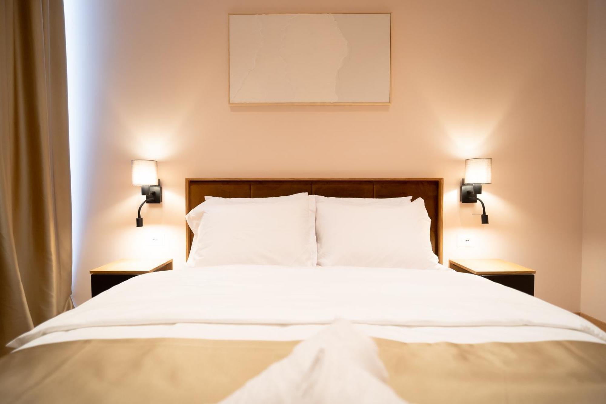 Hotel Boutique Jera Tirana Bagian luar foto