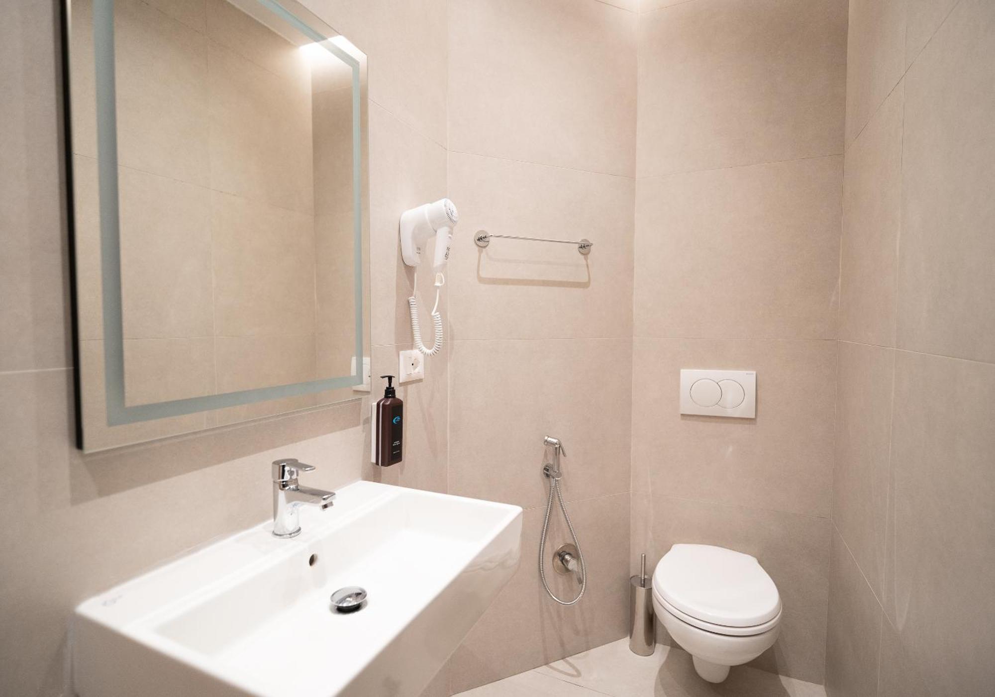 Hotel Boutique Jera Tirana Bagian luar foto