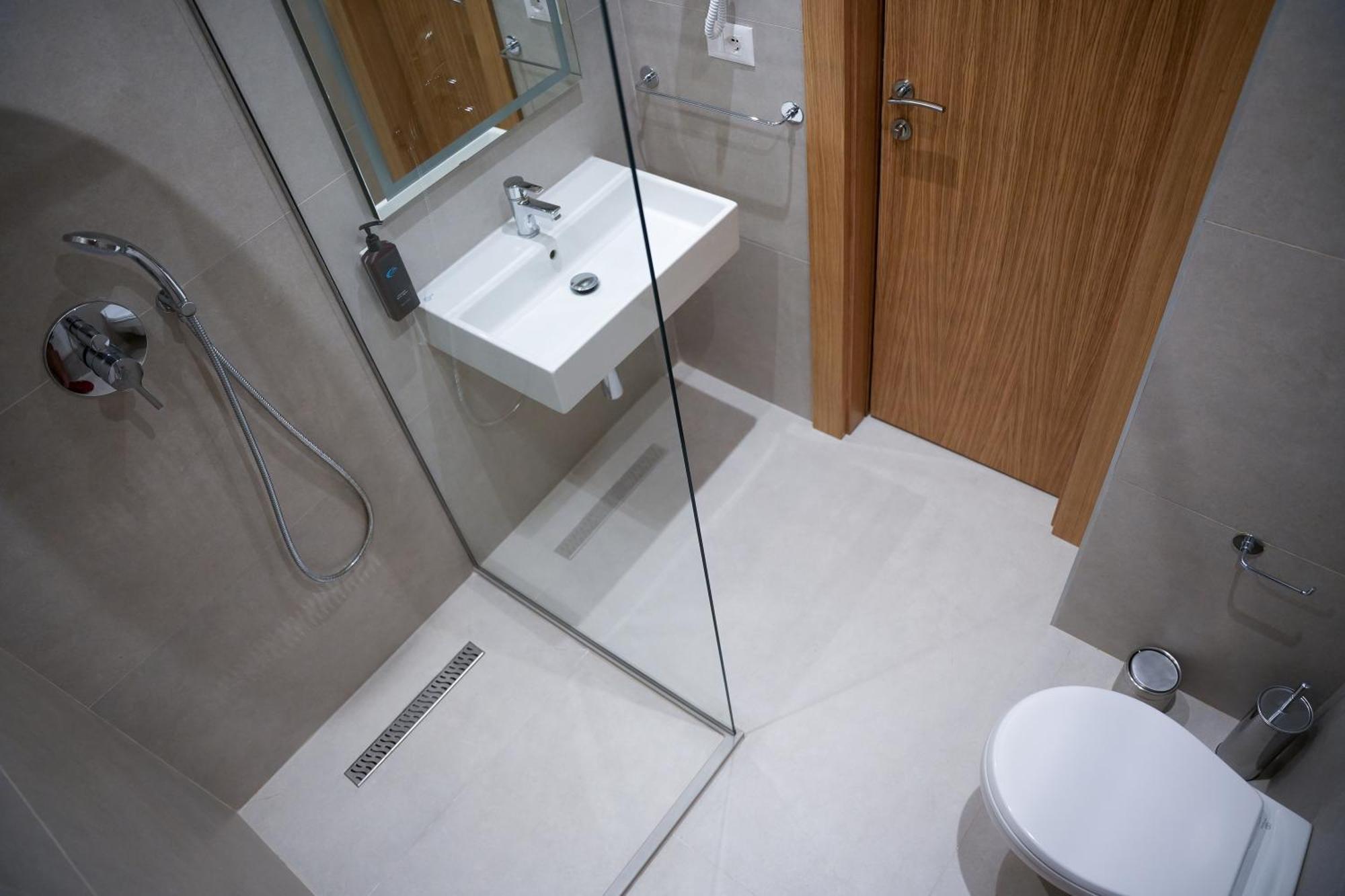 Hotel Boutique Jera Tirana Bagian luar foto